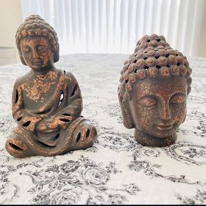Set of bronze Buddha figures